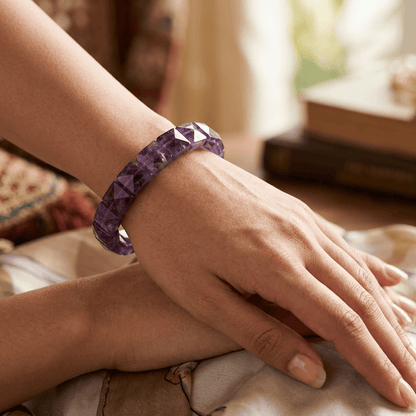 Lab Certified Natural Amethyst Crystal Bracelet | Cubicle Pyramid Design – Gems Turtle (image 3)